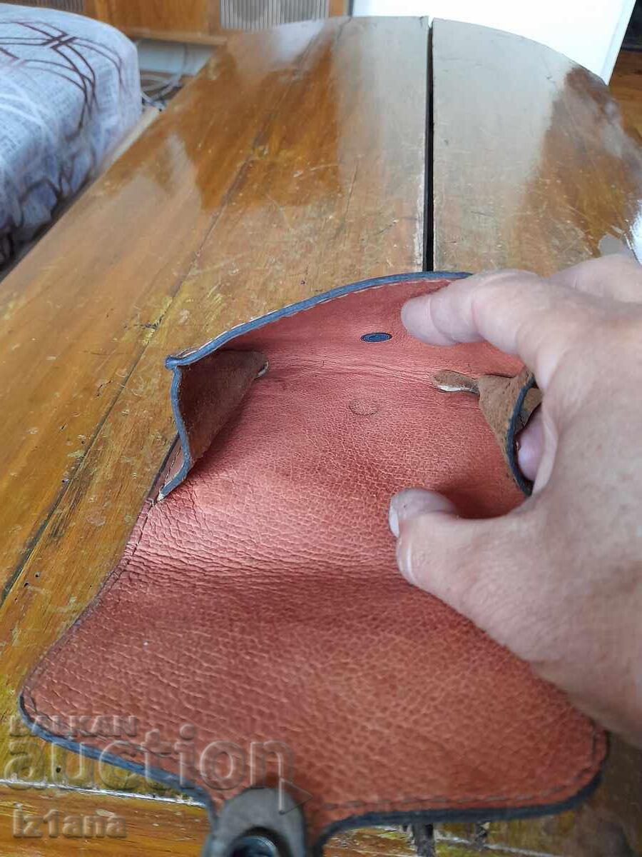 Old leather belt bag - 7