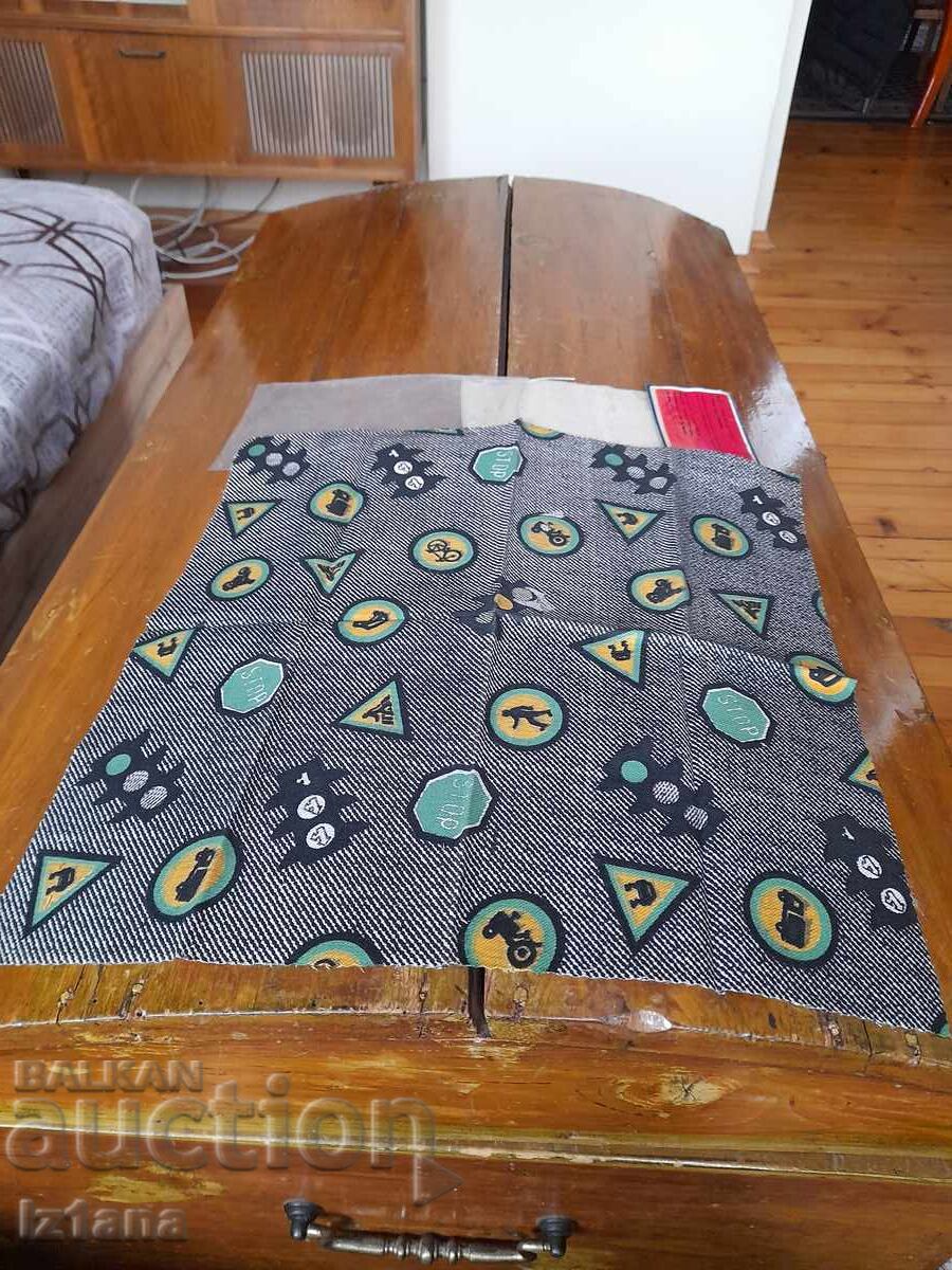 Παράδοση Παλιά πετσέτα για την αποφυγή θολώματος των τζαμιών του αυτοκινήτου Παράδοση Παλιά πετσέτα για την αποφυγή θολώματος των τζαμιών του αυτοκινήτου