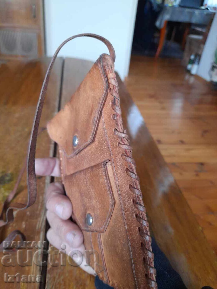 Old leather neck bag - 6