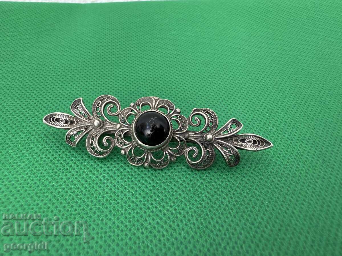 Broșă veche din argint cu piatră. №7508