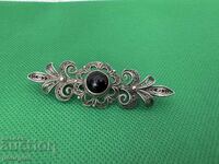 Broșă veche din argint cu piatră. №7508