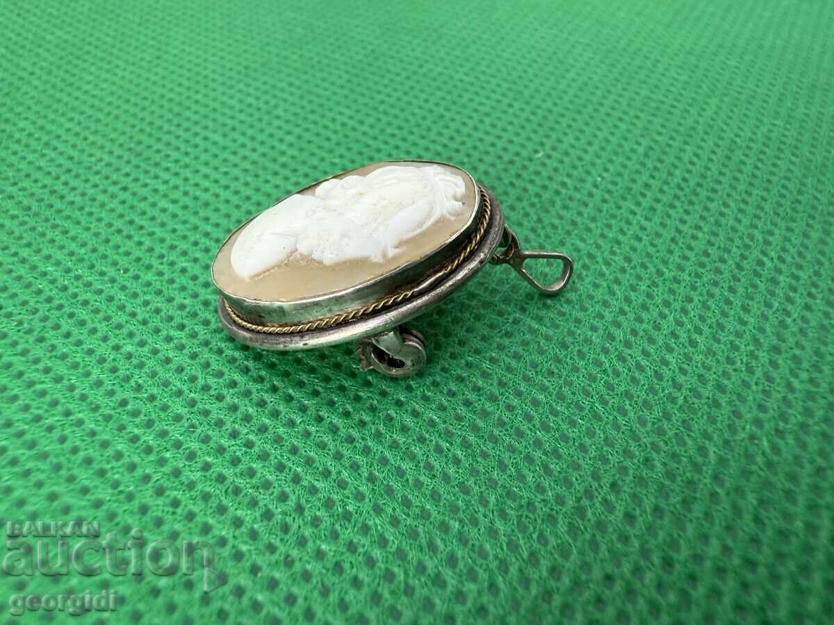 Silver pendant / brooch - Cameo. №7510 with price 70.00 BGN | € 35.79 Silver pendant / brooch - Cameo. №7510 with price 70.00 BGN | € 35.79
