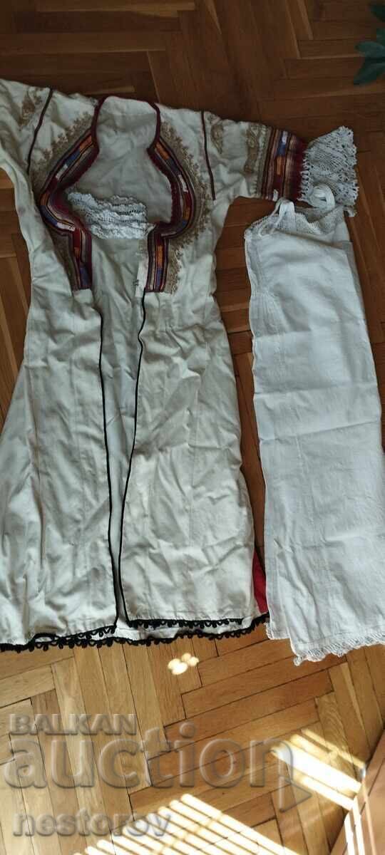 COSTUM POPULAR ALB DE SÂRMĂ, PERNIC