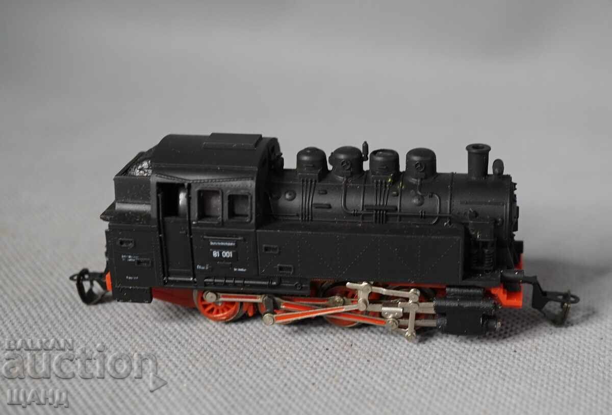 Auction  PIKO TT BR 81 Hobby Model Steam Locomotive with Box