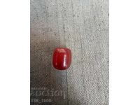 Ghinde de mărgele roșii