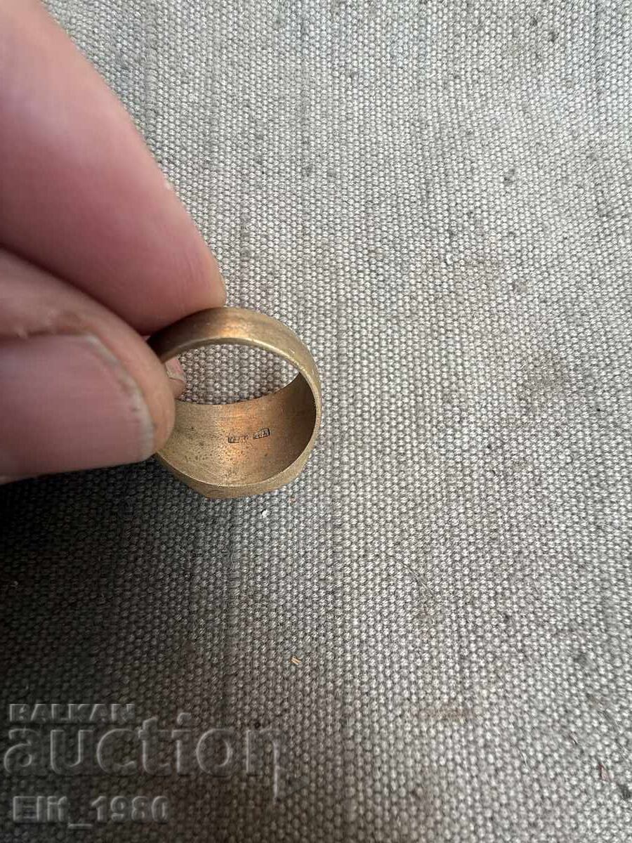 Licitație Inel vechi din aur românesc