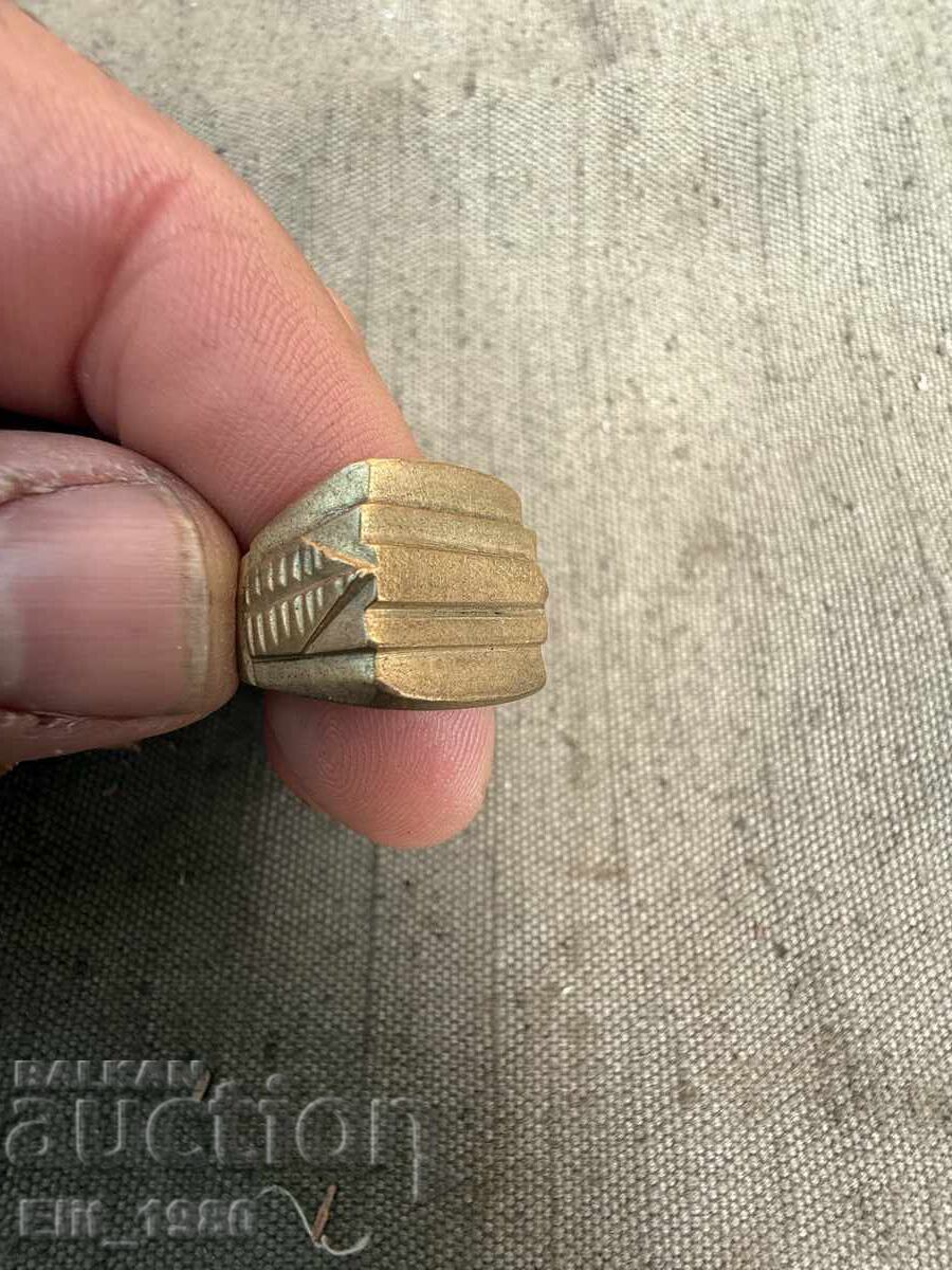 Доставка на Стар Пръстен румънско златo