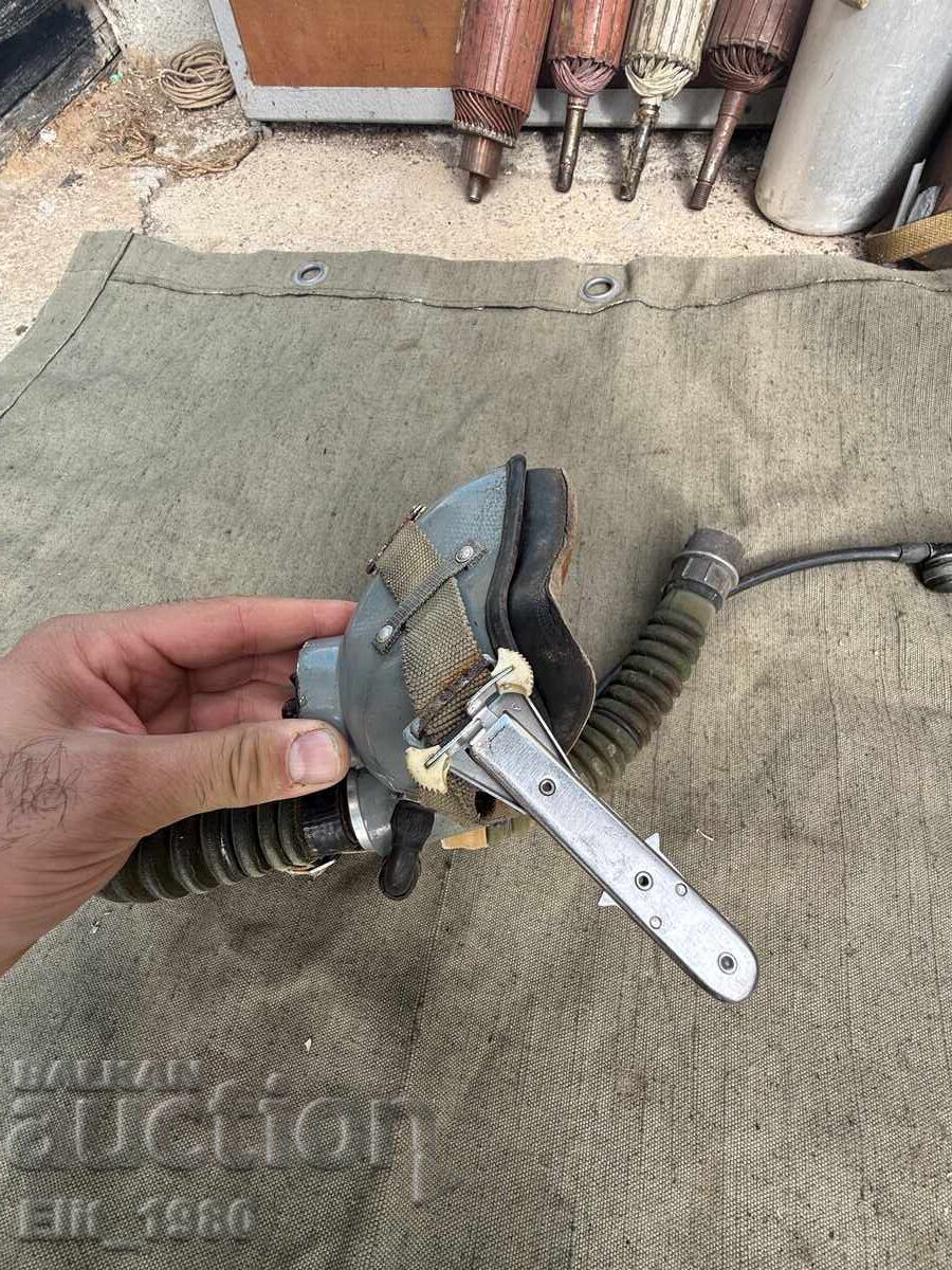 Masca de oxigen pentru piloți cu preț 135.00 BGN | € 69.02