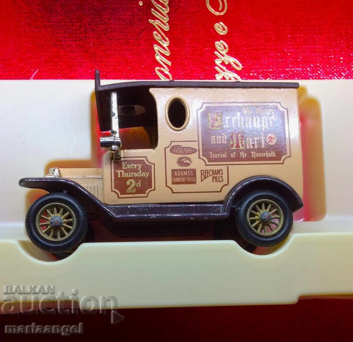 England 1868. Large-scale model London Mail Coach with price 16.00 BGN | € 8.18