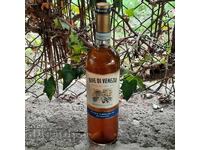 Sticlă de vin italian pentru colecție