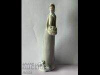 Ισπανικό πορσελάνινο ειδώλιο 30,5 εκ