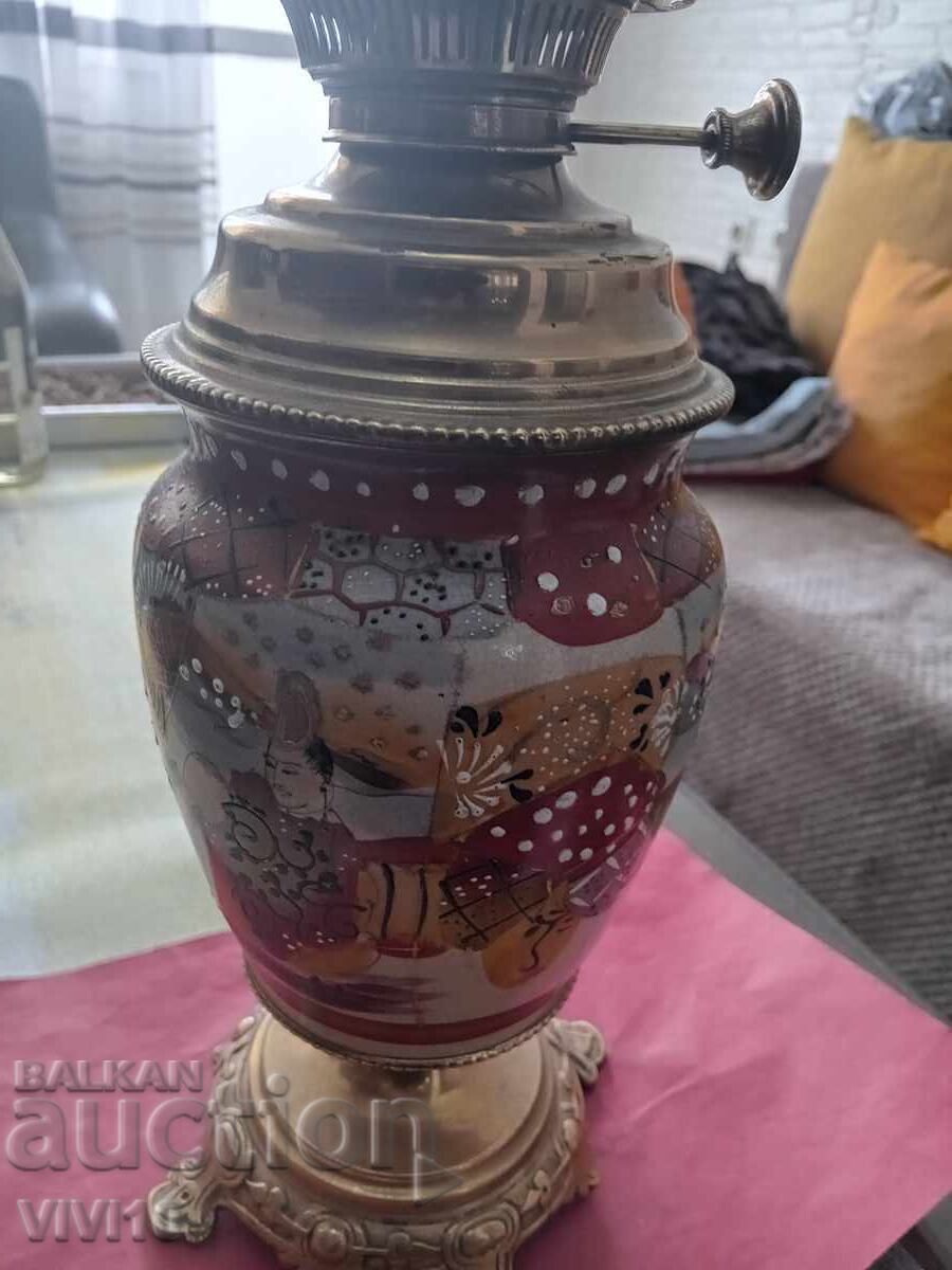 Старинна японска лампа, сацума Старинна японска лампа, сацума