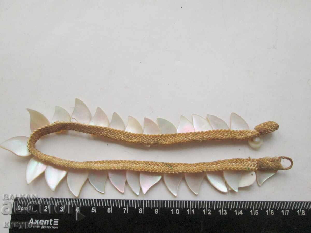 Delivery of Old Revival Mother-of-Pearl Ornament for Folk Costume Women's Necklace Delivery of Old Revival Mother-of-Pearl Ornament for Folk Costume Women's Necklace