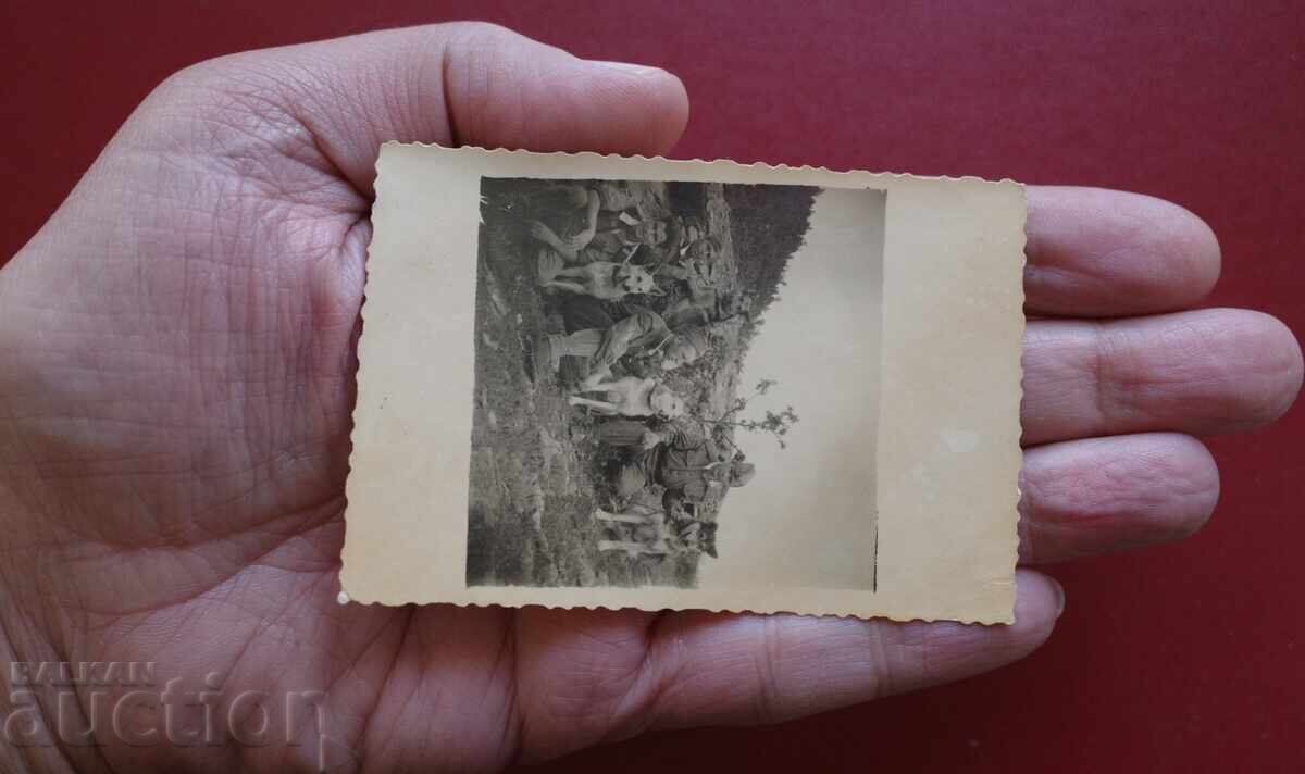 Τέσσερις Φύλακες Συνόρων Τέσσερα Σκυλιά με τιμή 10.00 BGN | € 5.11 Τέσσερις Φύλακες Συνόρων Τέσσερα Σκυλιά με τιμή 10.00 BGN | € 5.11