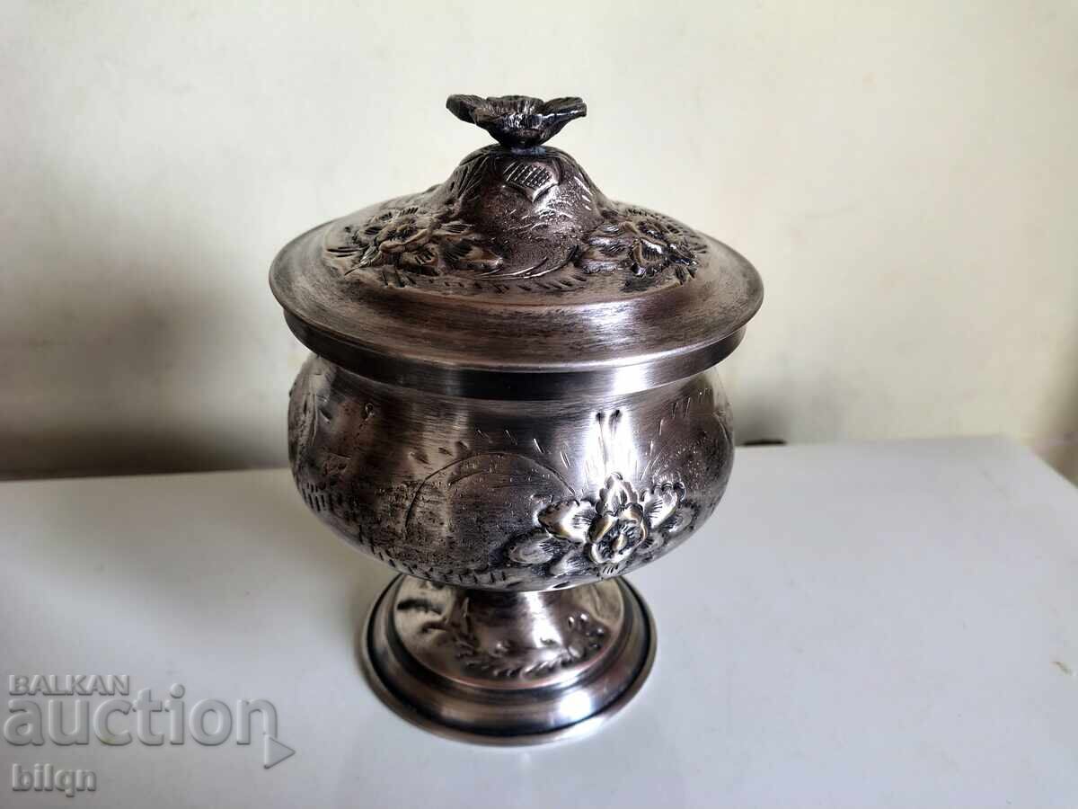 Страхотен Стар Посребрен Съд Страхотен Стар Посребрен Съд