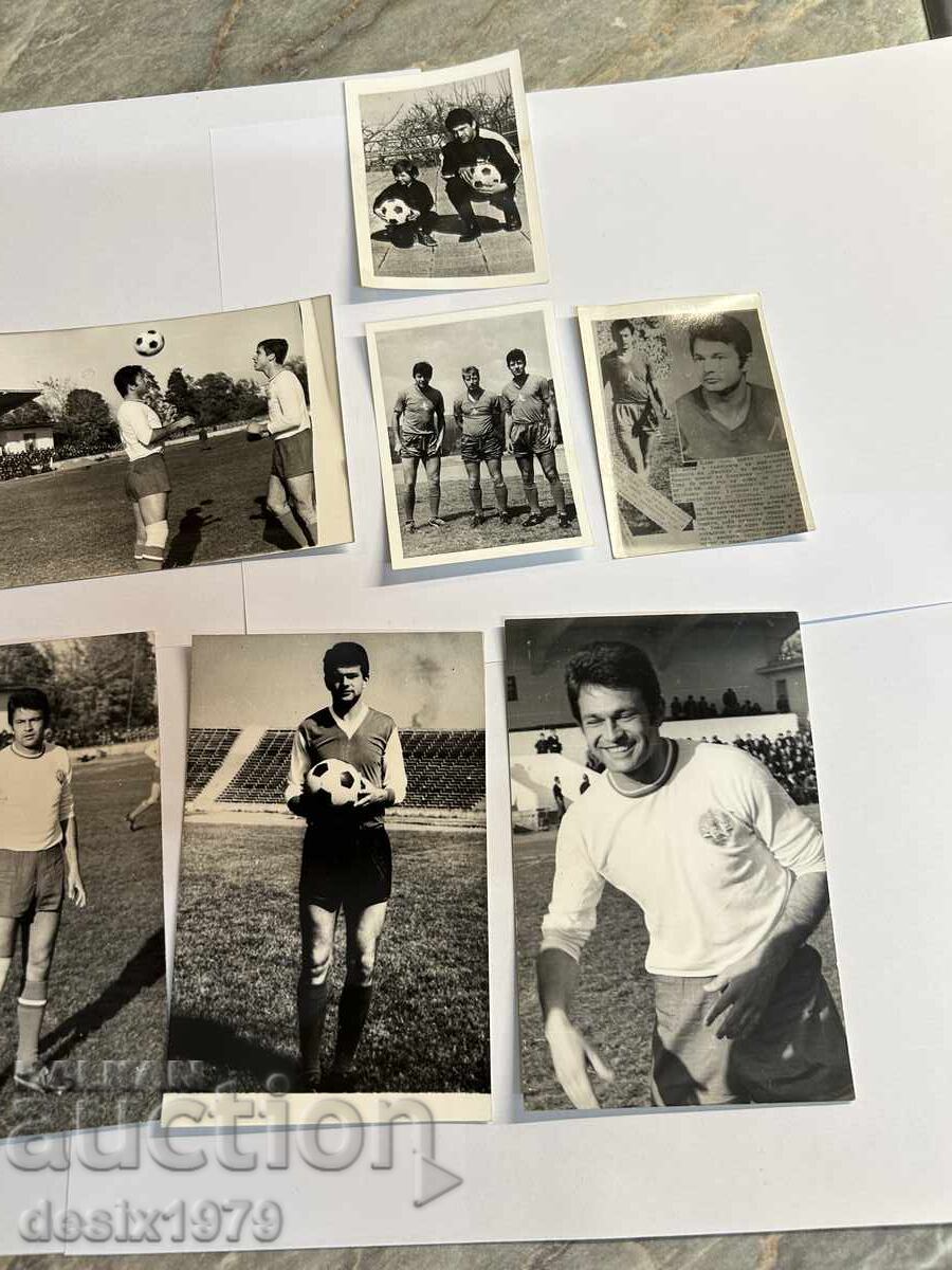 Auction Old collector's photos with Gundi Auction Old collector's photos with Gundi