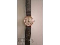 СТАР ДАМСКИ ЧАСОВНИК "ЧАЙКА"