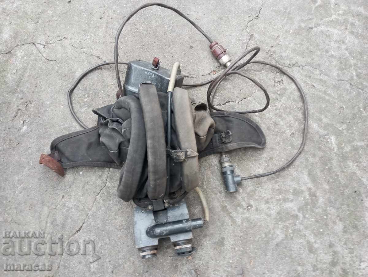 Танкиски шлем напълно обурудван .