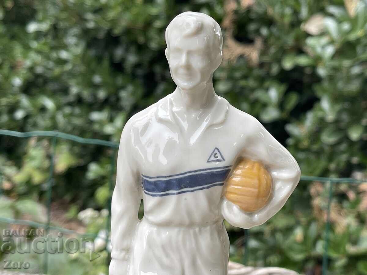 Ryadka Συλλεκτική Πορσελάνινη Φιγούρα Ποδοσφαιριστή με τιμή 700.00 BGN | € 357.90