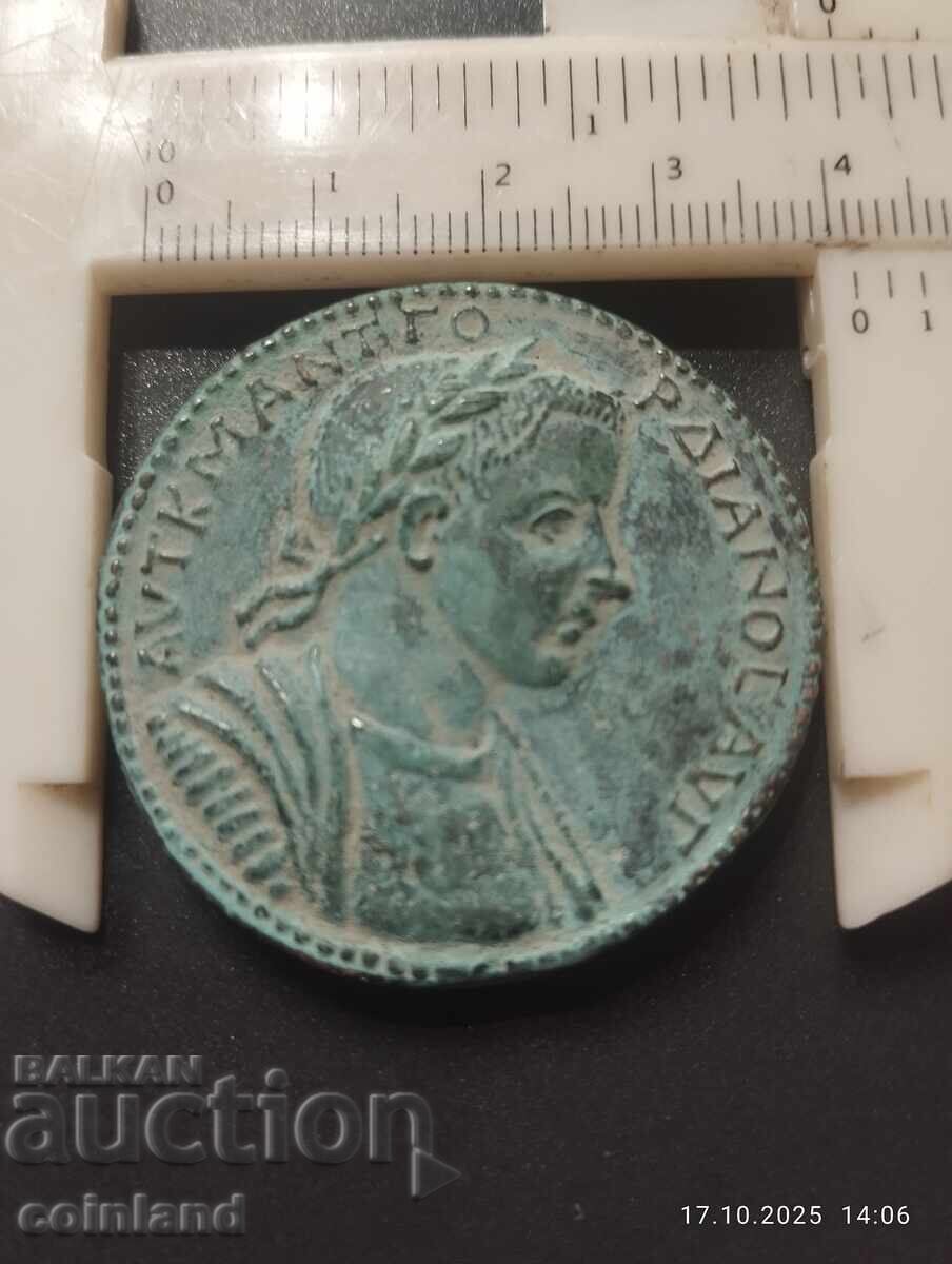 Auction  Bronze medallion of Emperor Gordian III - Replica Reproduction