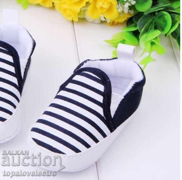 New! Baby walking shoes booties model 3 - 6
