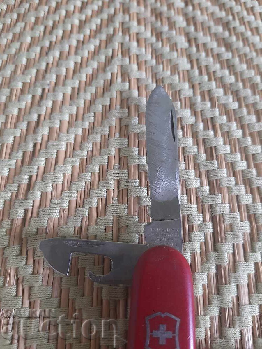 Ελβετικό μαχαίρι VICTORINOX με τιμή € 8.00 | 15.65 BGN