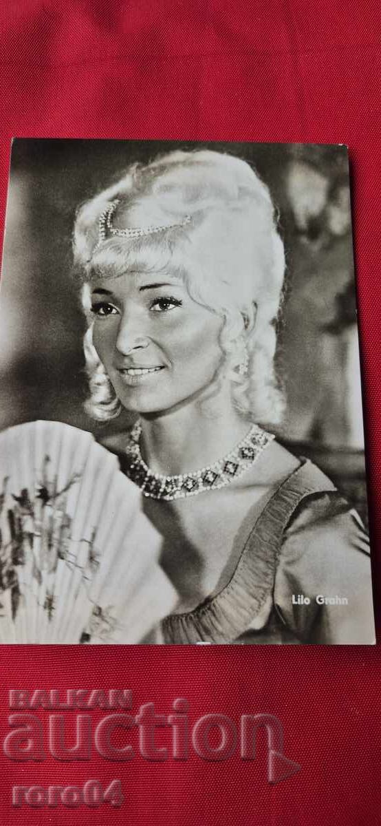 Lilo Grahn cu preț 5.55 BGN | € 2.84