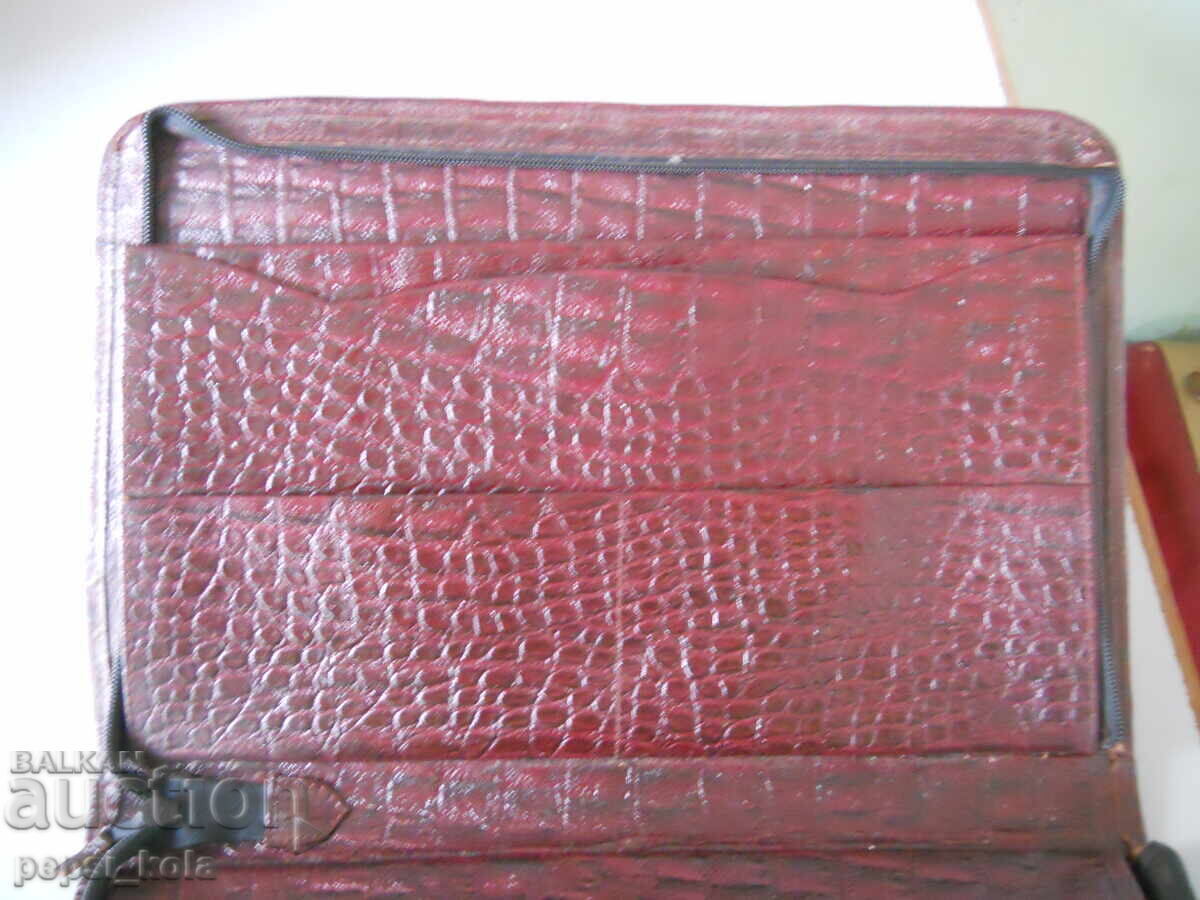 Παράδοση Παλιά δερμάτινη θήκη εγγράφων