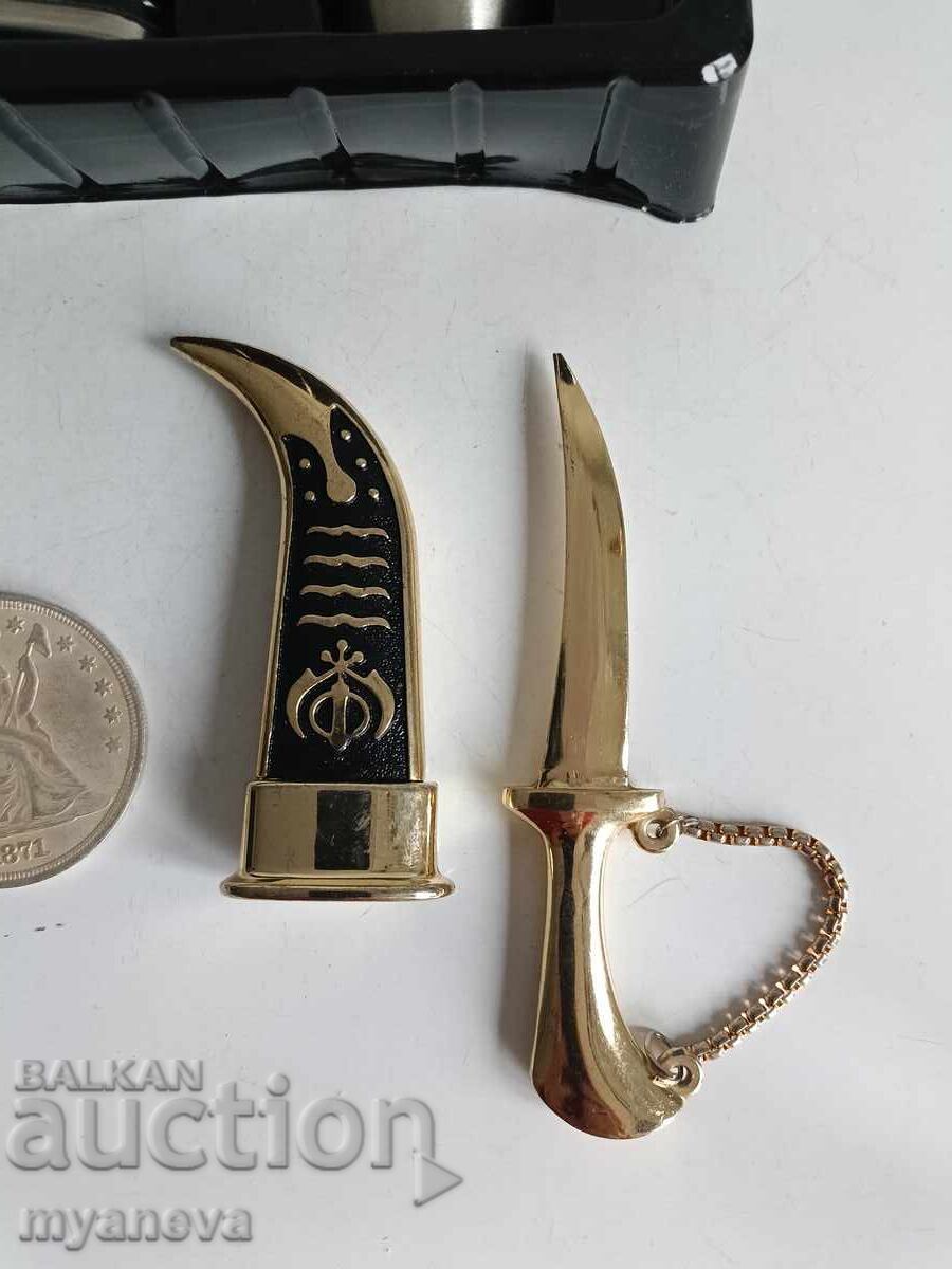 Livrarea Set de obiecte de colecție