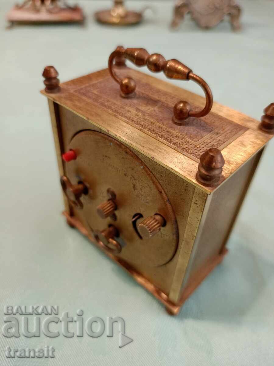 Desk clock - 5 Desk clock - 5