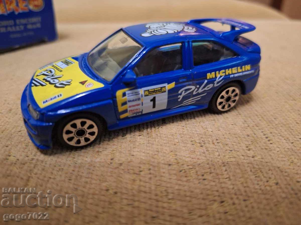 FORD ESCORT COSWORHT 1/43 Bburago Italy с цена 20.00 лв. | € 10.23 FORD ESCORT COSWORHT 1/43 Bburago Italy с цена 20.00 лв. | € 10.23