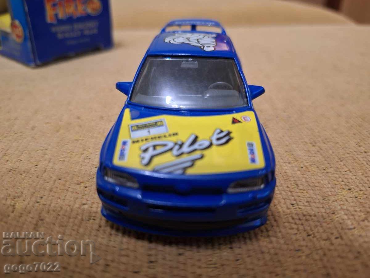 Доставка на FORD ESCORT COSWORHT 1/43 Bburago Italy Доставка на FORD ESCORT COSWORHT 1/43 Bburago Italy