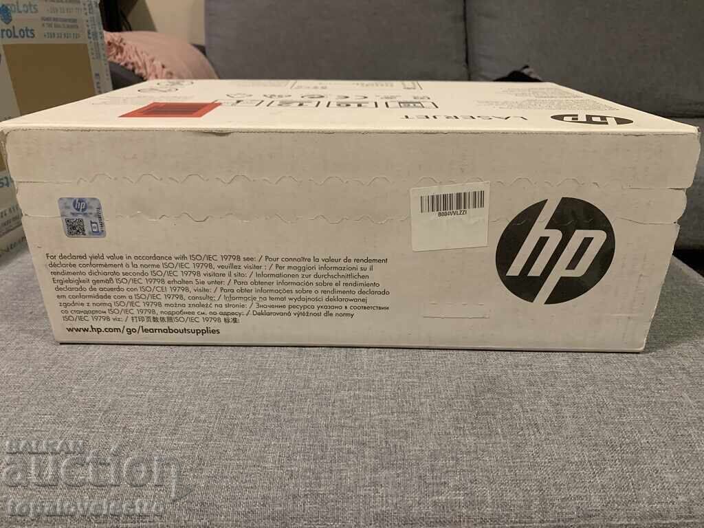 NOU! Cartuș de toner HP Q6463AC Magenta Culoare Purpuriu Original cu preț € 2.56 | 5.01 BGN
