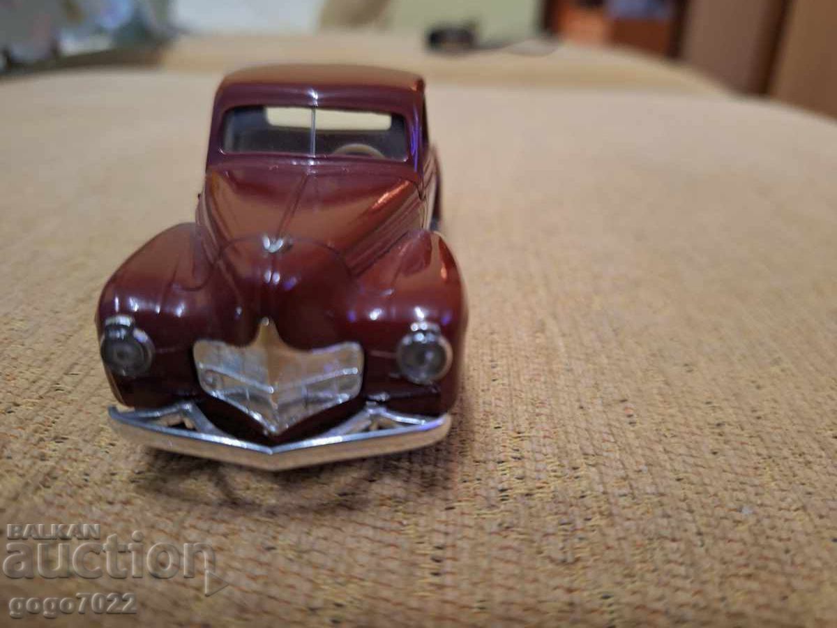 Аукцион DODGE 1950 SOLIDO FRANCE 1/43 Аукцион DODGE 1950 SOLIDO FRANCE 1/43