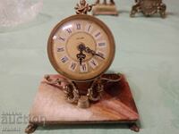 Ceas de masă Mercedes Germania