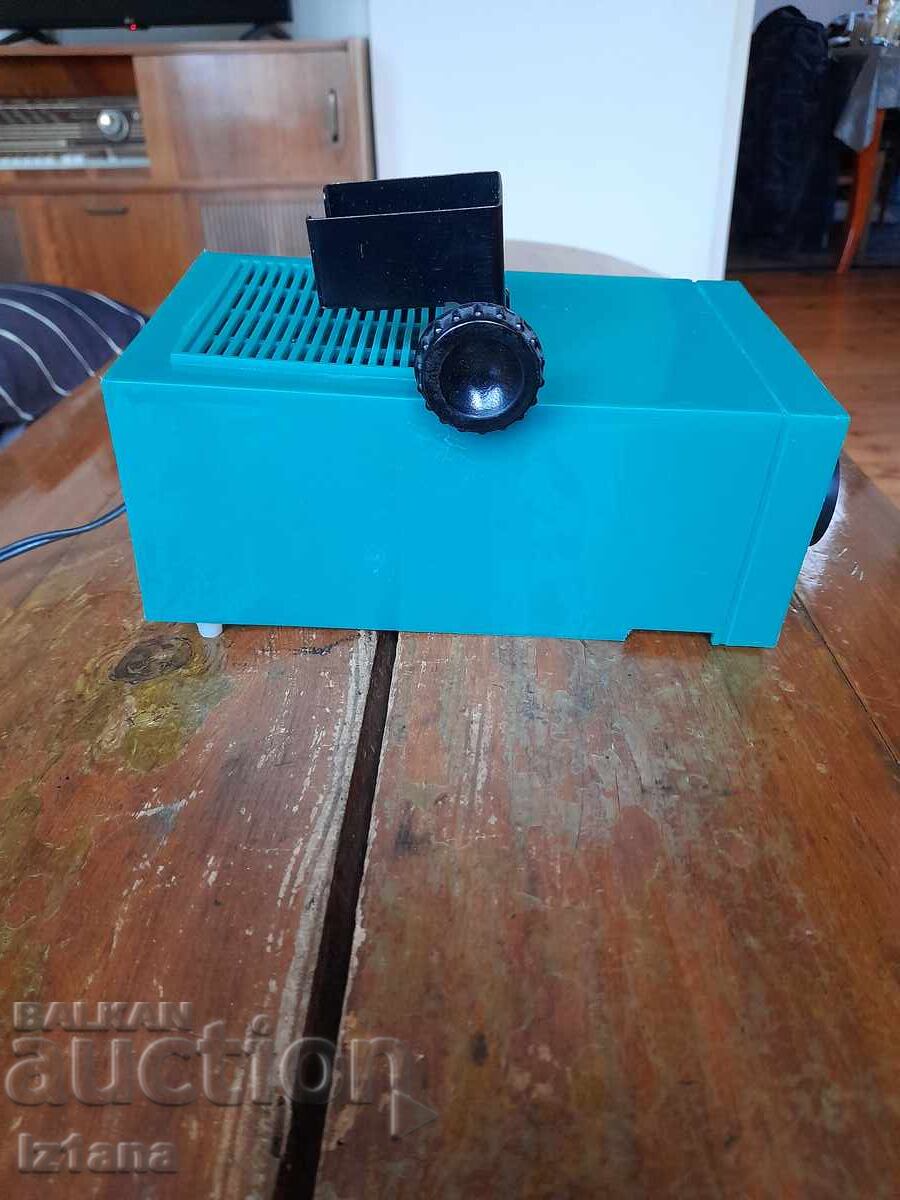 Παλιός προβολέας FD 2 με τιμή 60.00 BGN | € 30.68