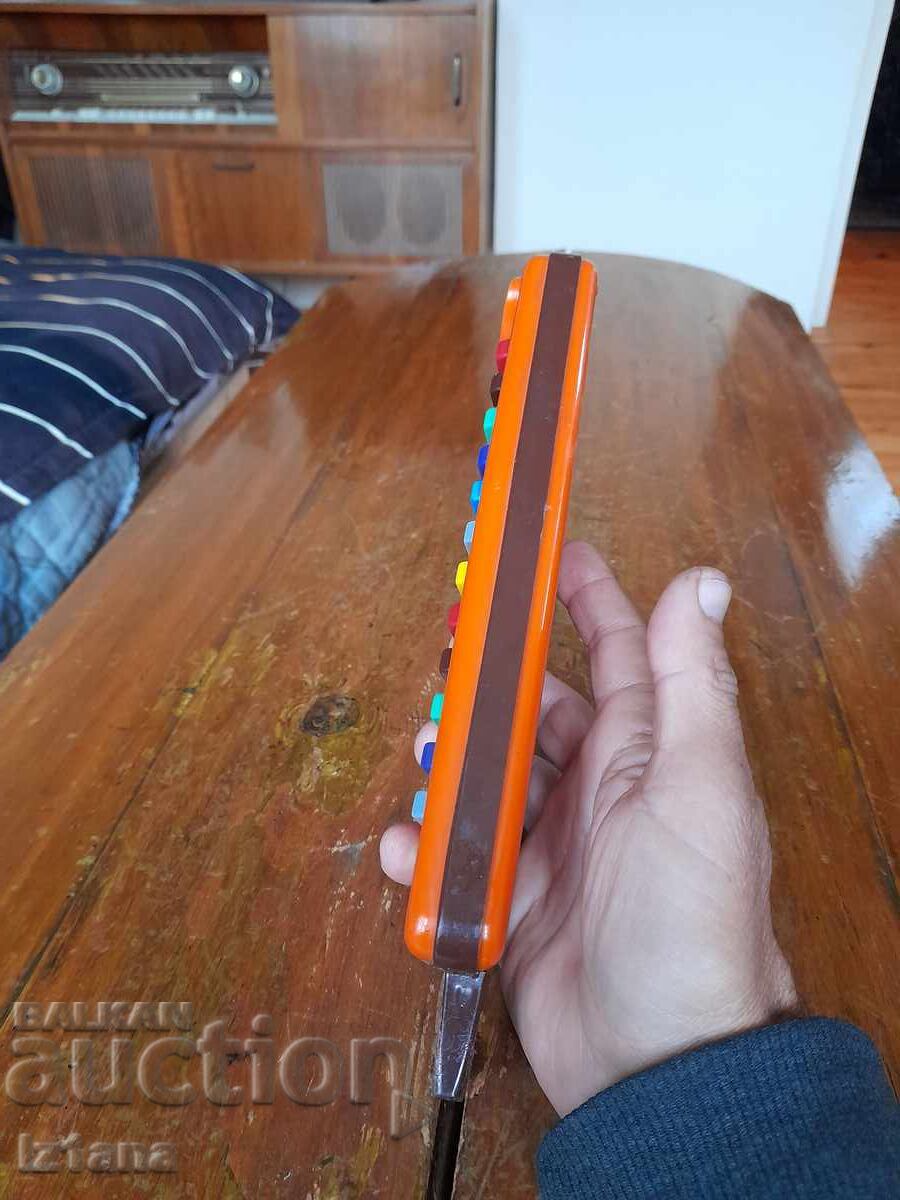 Licitație Instrument muzical pentru copii Triola, vechi Licitație Instrument muzical pentru copii Triola, vechi