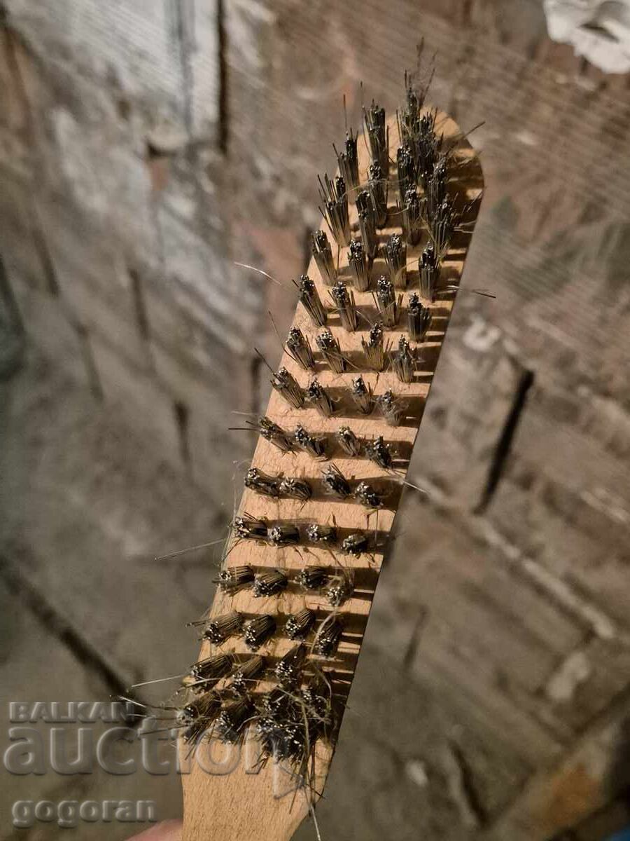 Auction Hairbrush Auction Hairbrush