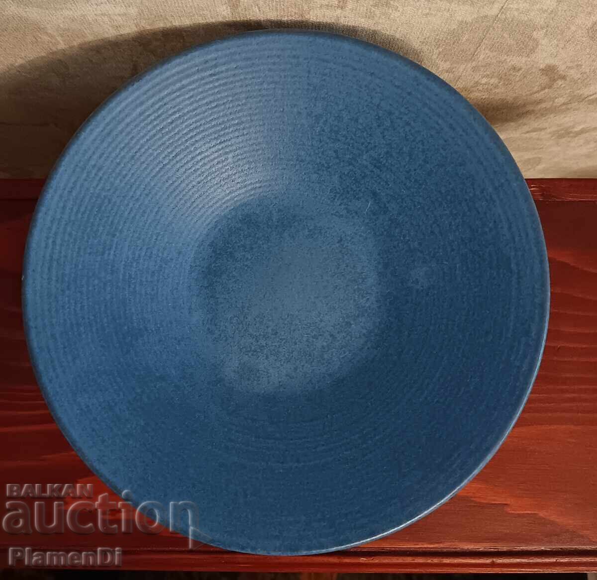 Delivery of Ceramic fruit bowl, plate, bowl