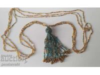 Colier lung cu mărgele și ciucure