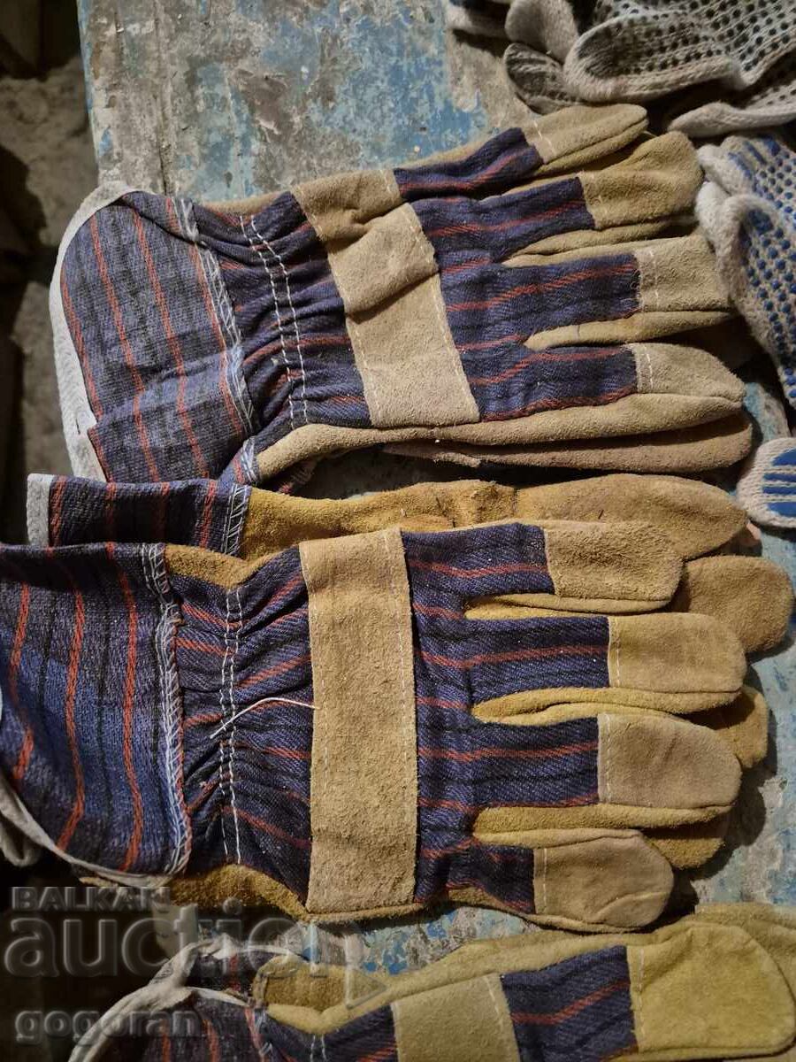 Auction Work gloves Auction Work gloves