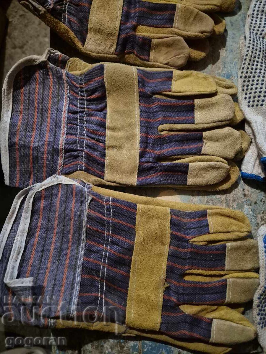 Delivery of Work gloves Delivery of Work gloves