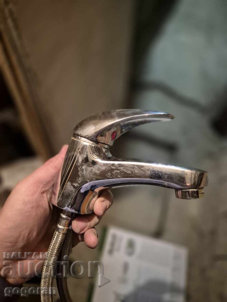 Faucet for a sink with price 5.00 BGN | € 2.56 Faucet for a sink with price 5.00 BGN | € 2.56