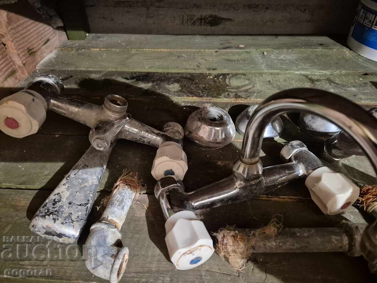 Old faucets and parts with price 5.00 BGN | € 2.56 Old faucets and parts with price 5.00 BGN | € 2.56