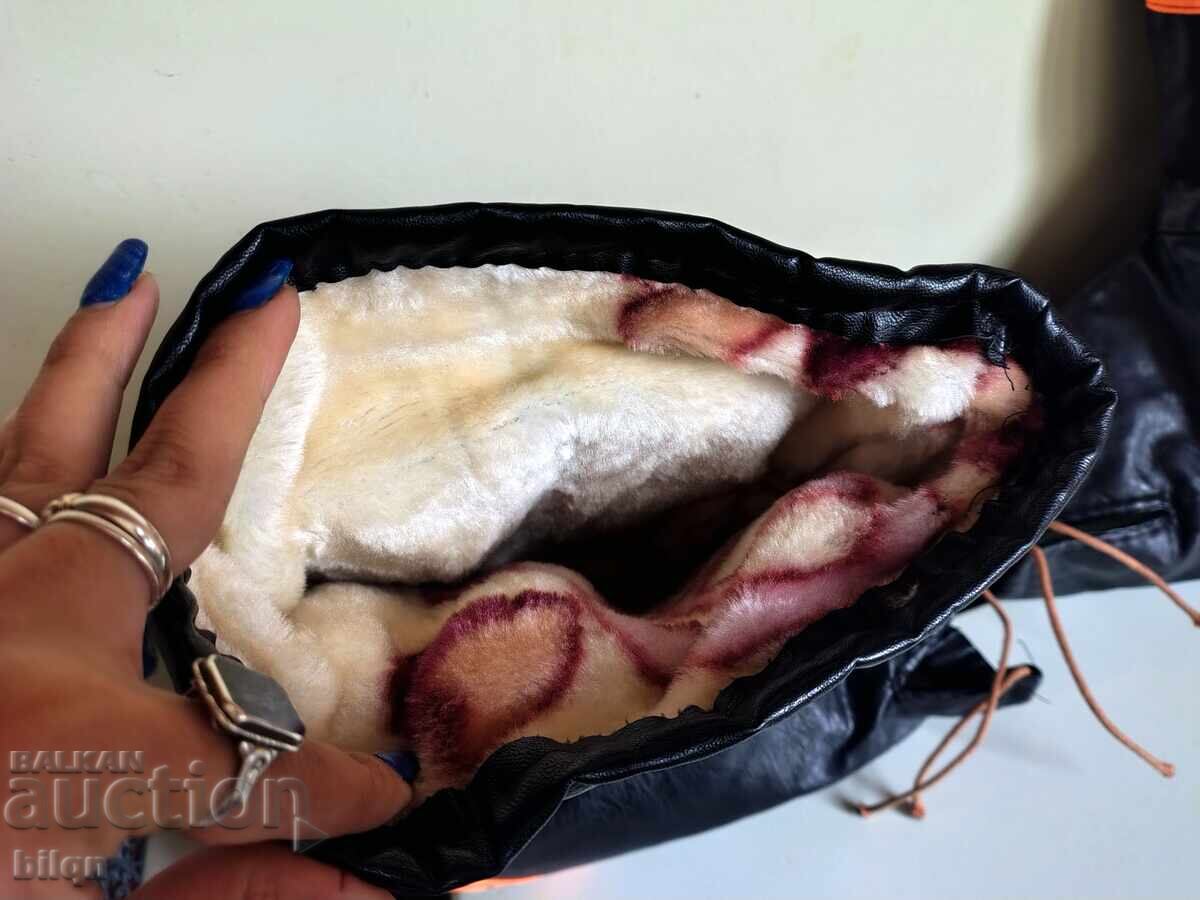 Mănuși Moto Grozave cu preț 29.98 BGN | € 15.33