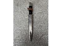 Нож на дневалния