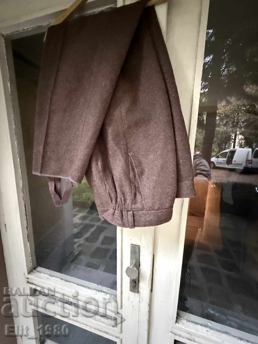 Pantaloni de camuflaj de soldat, cu buzunare, mărime mare cu preț € 45.00 | 88.01 BGN