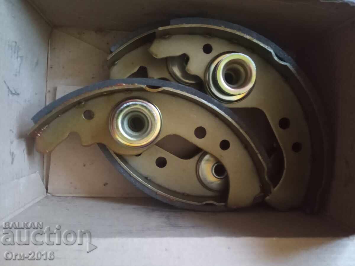 Rear brake pads for Fiat Uno, Panda, Cinquecento, Duna, Seat