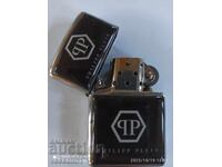 Brichetă veche Philip Plein