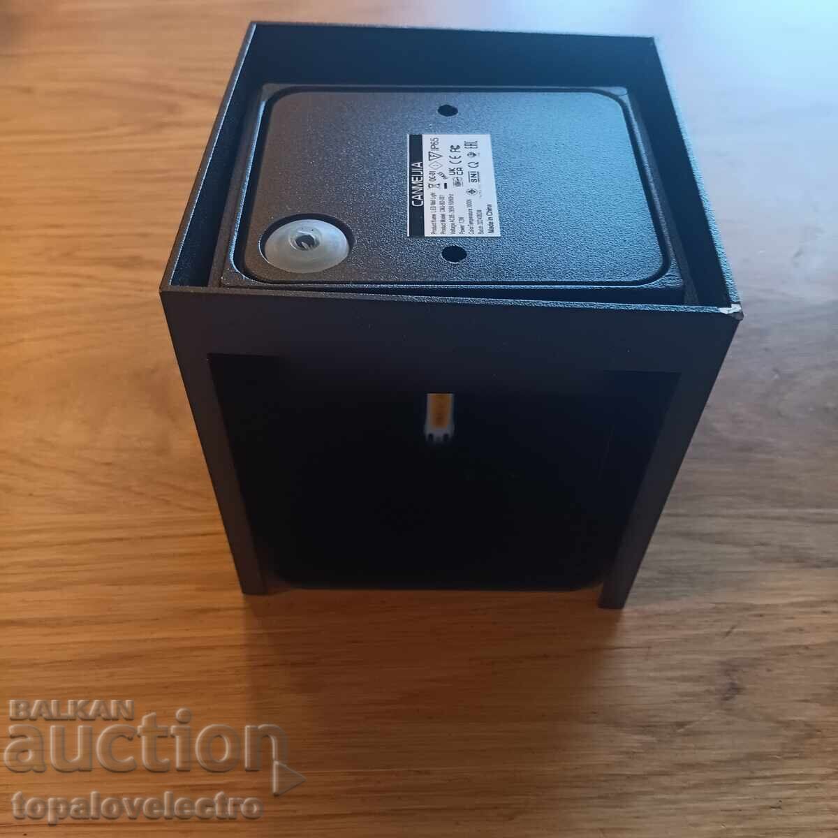 Παράδοση Αδιάβροχο LED φωτιστικό, απλίκα, 12W IP65, 3000K, μαύρο